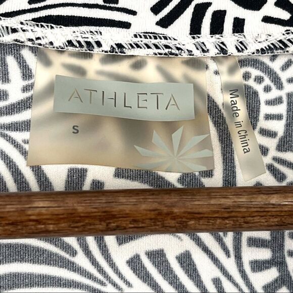 Athleta Women’s Nectar Faux Wrapped Dress Size S - Picture 4 of 5